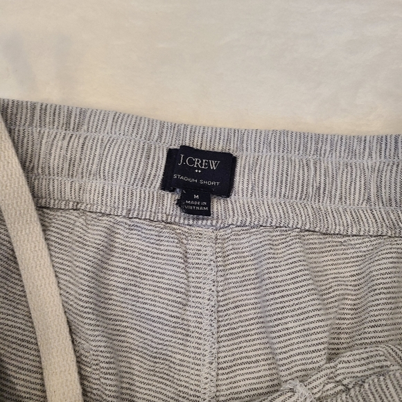 J.crew  stadium shorts for men - Picture 7 of 7